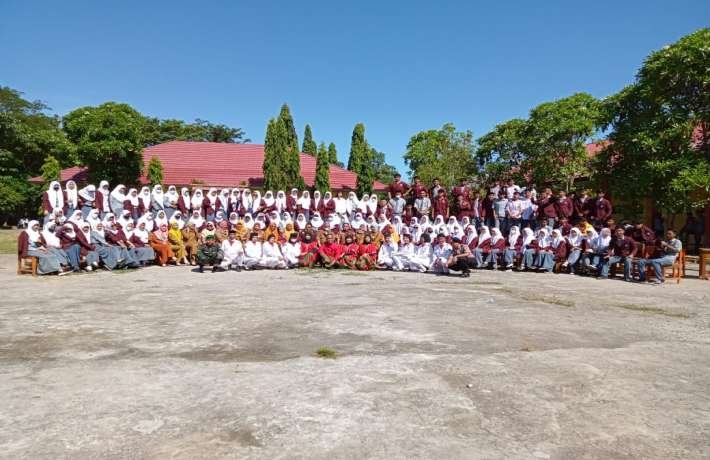 Pelaksanaan Upacara Terakhir untuk kelas XII Angkatan ke 11 di SMK Negeri 5 Pinrang